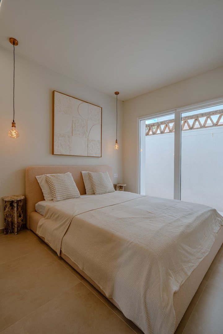 2 Bed Middle Floor Apartment in Nueva Andalucía