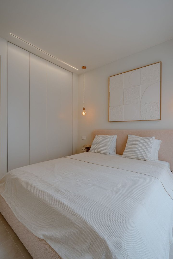 2 Bed Middle Floor Apartment in Nueva Andalucía