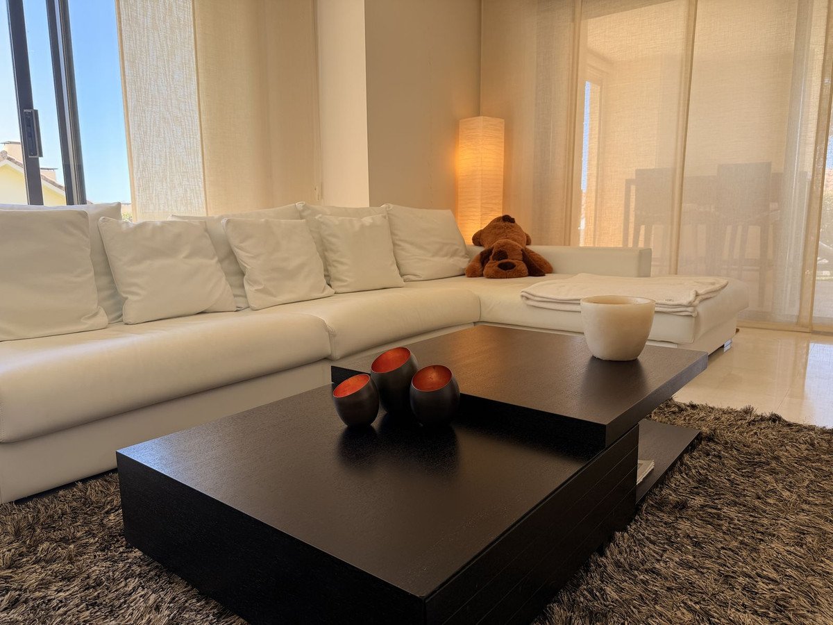 2 Bed Ground Floor Apartment in Altos de los Monteros