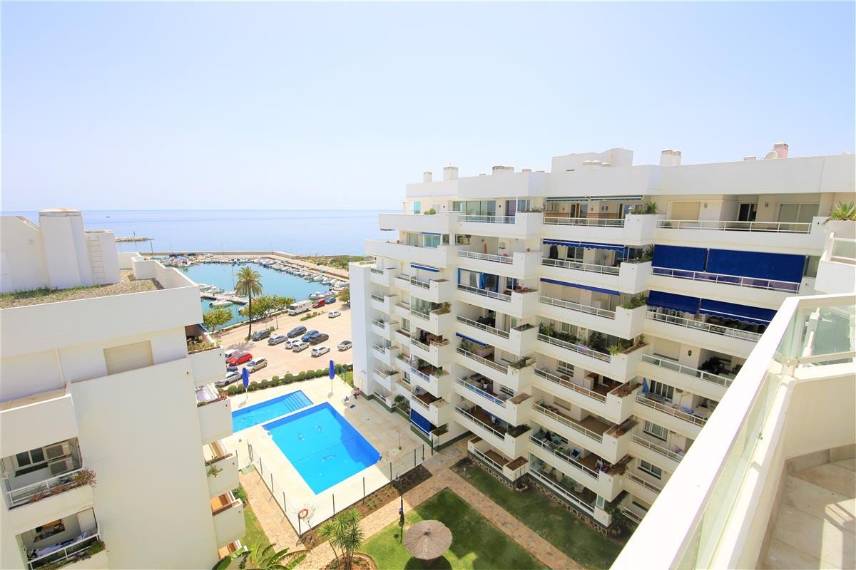 2 Bed Penthouse in Estepona