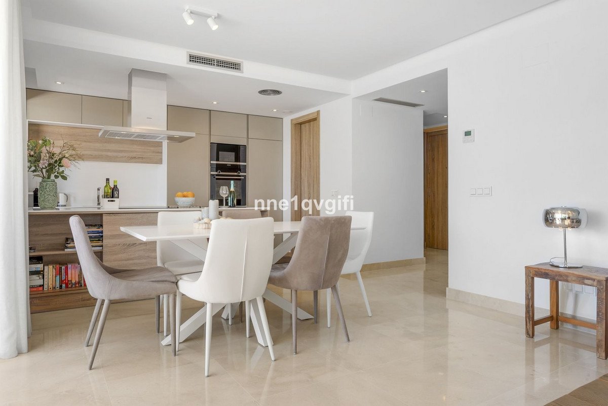 3 Bed Ground Floor Apartment in Benahavís
