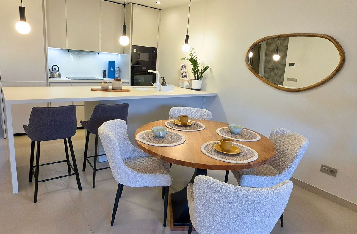 2 Bed Ground Floor Apartment in Higueron