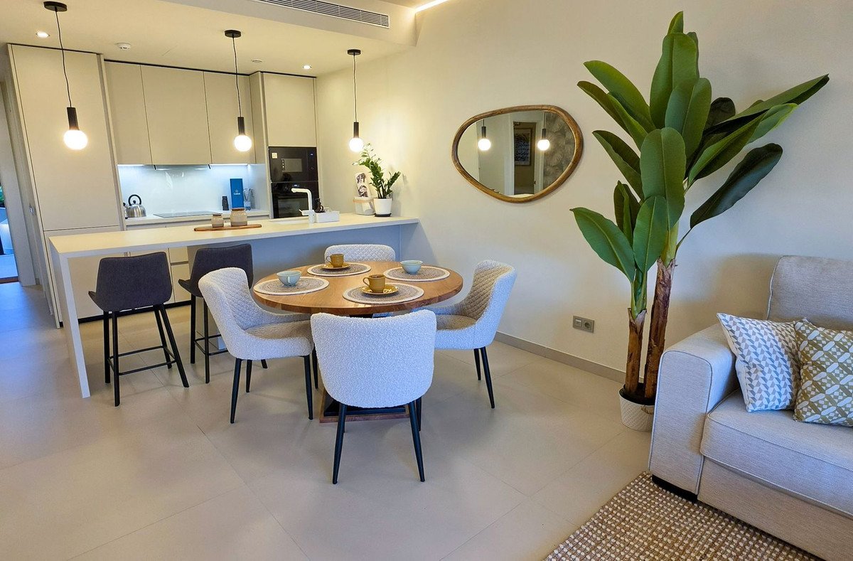 2 Bed Ground Floor Apartment in Higueron