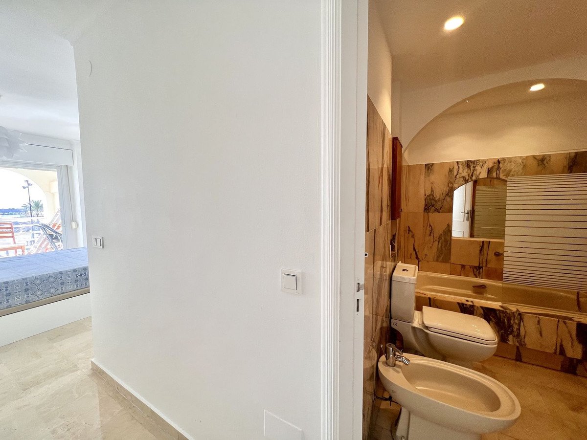 3 Bed Middle Floor Apartment in Fuengirola