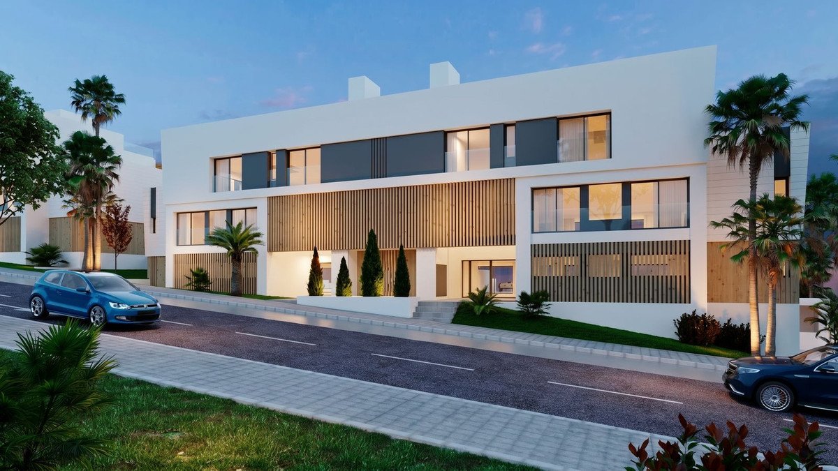 3 Bed Duplex in Estepona
