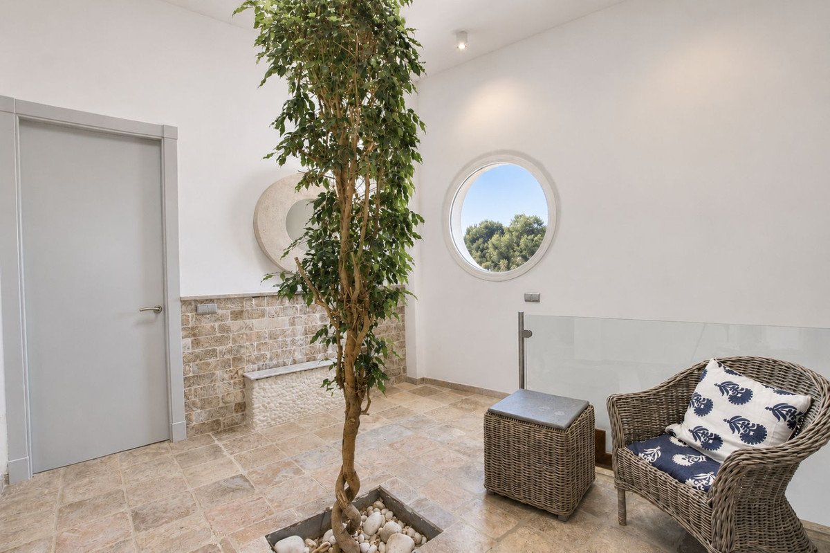 4 Bed Detached Villa in La Cala Golf