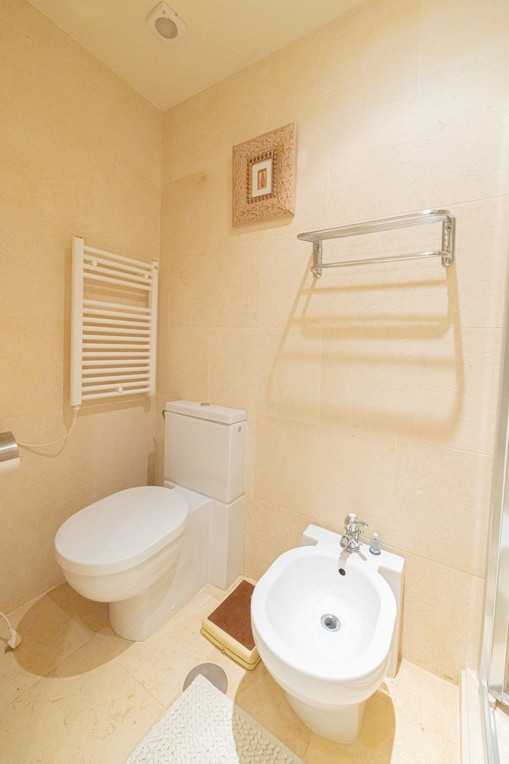 3 Bed Middle Floor Apartment in Nueva Andalucía