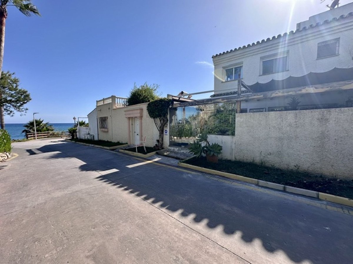 3 Bed Townhouse in Estepona