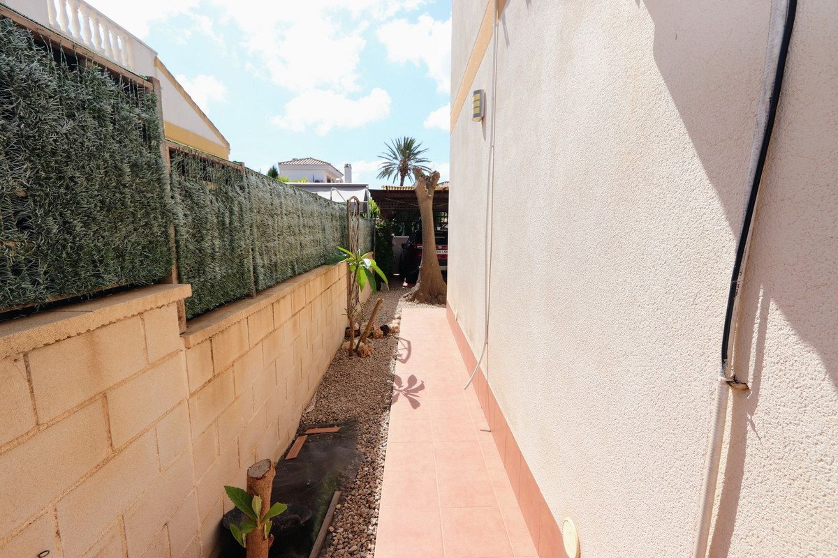 3 Bed Detached Villa in Sucina