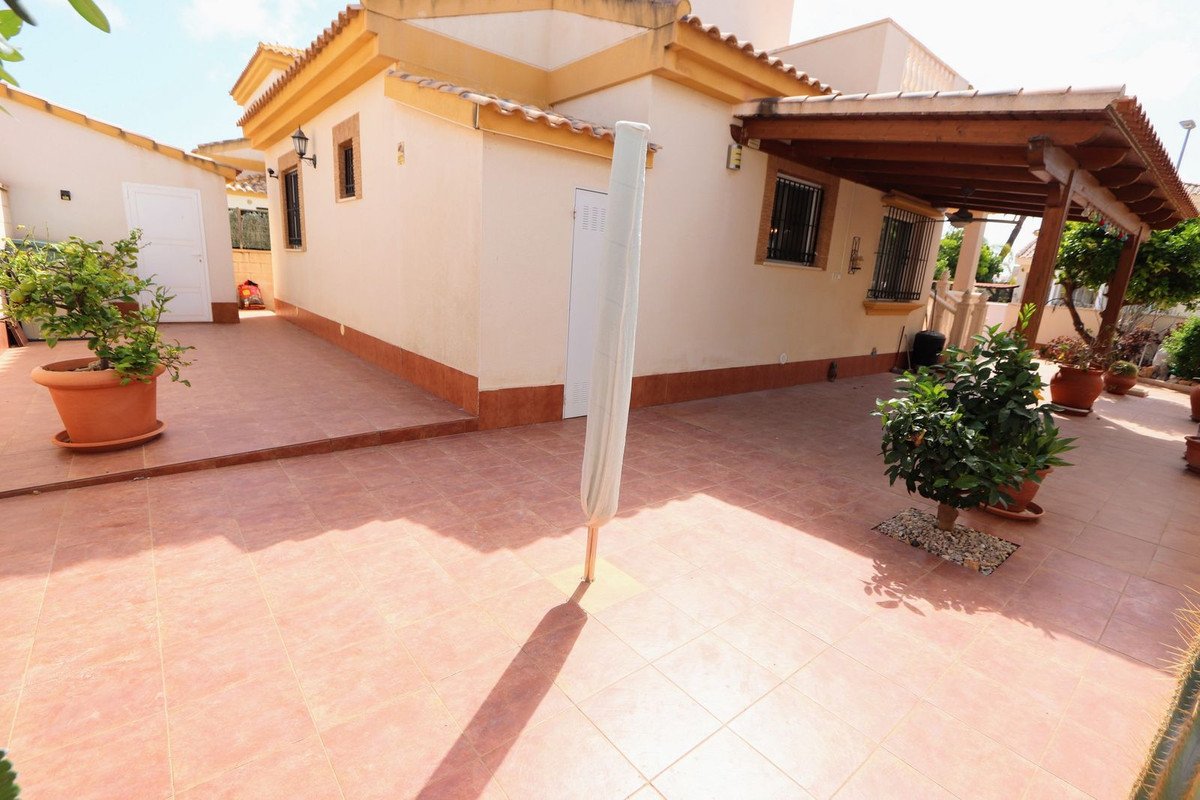 3 Bed Detached Villa in Sucina