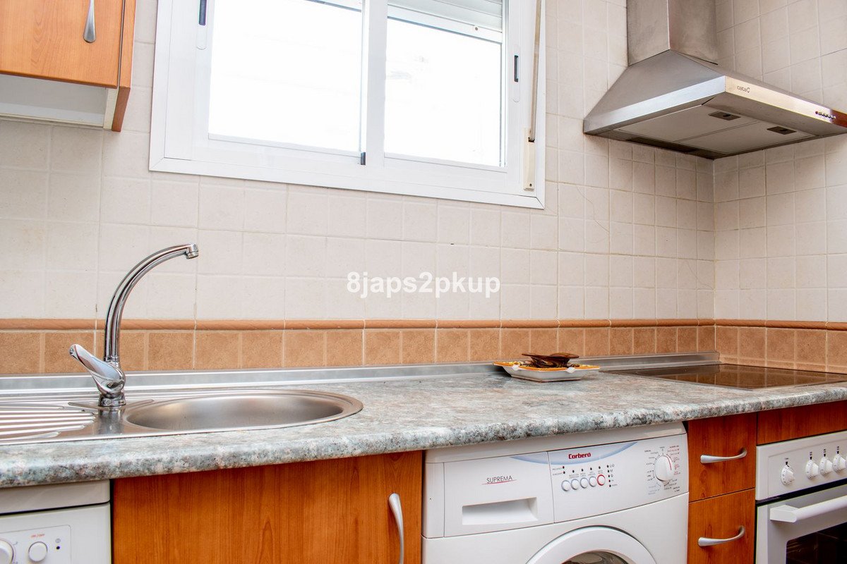2 Bed Ground Floor Apartment in Estepona