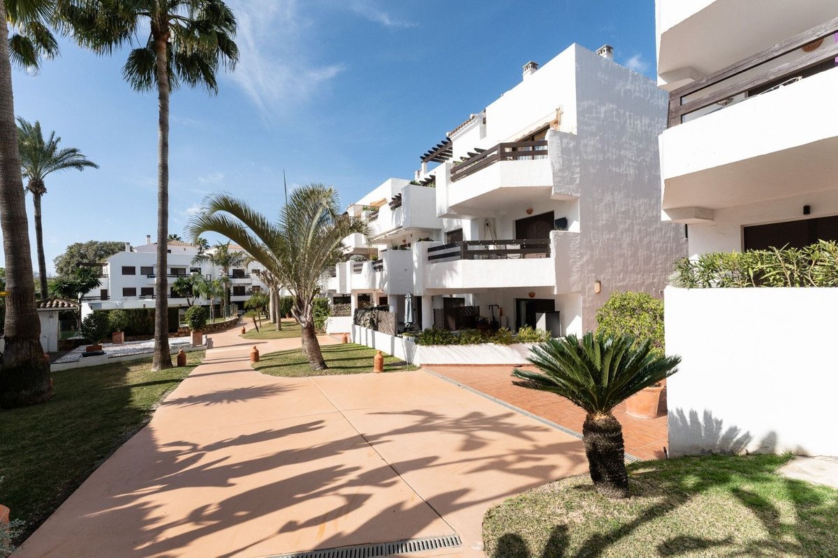 3 Bed Ground Floor Apartment in Estepona