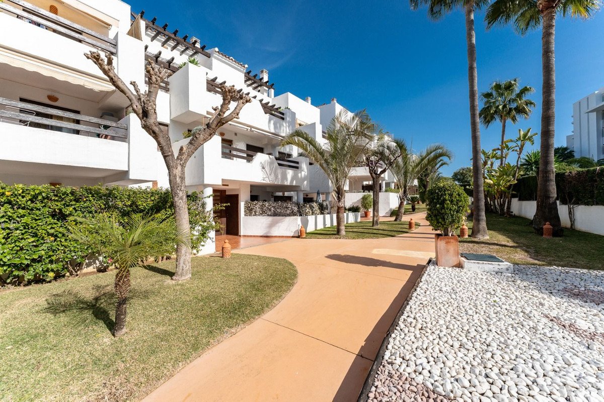 3 Bed Ground Floor Apartment in Estepona