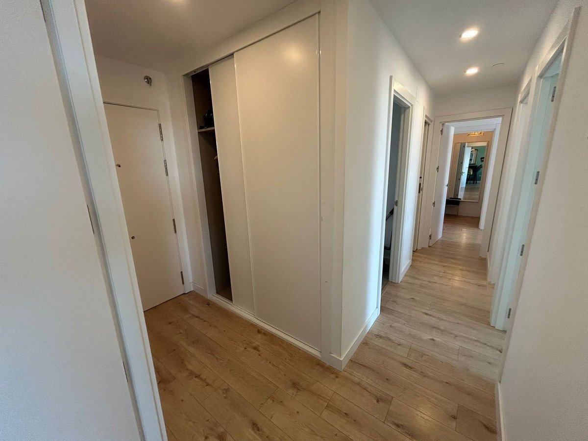 3 Bed Top Floor Apartment in Martiricos