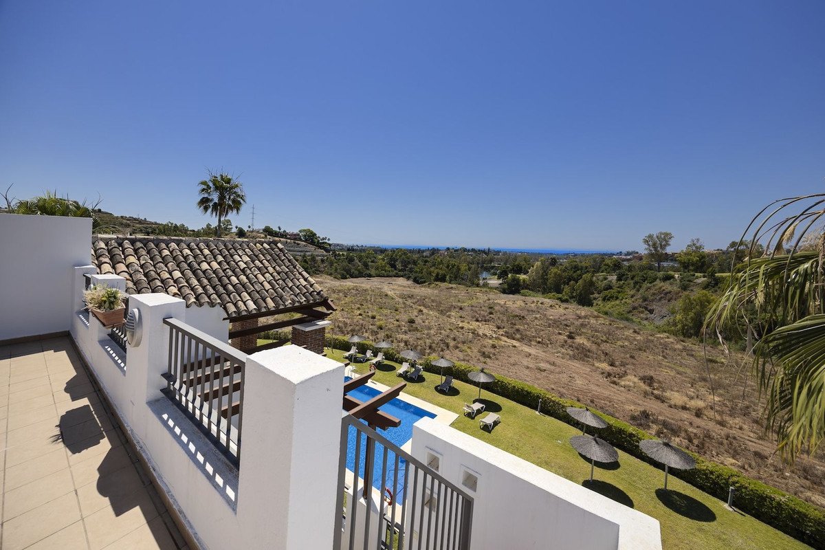 3 Bed Penthouse Duplex in Los Arqueros