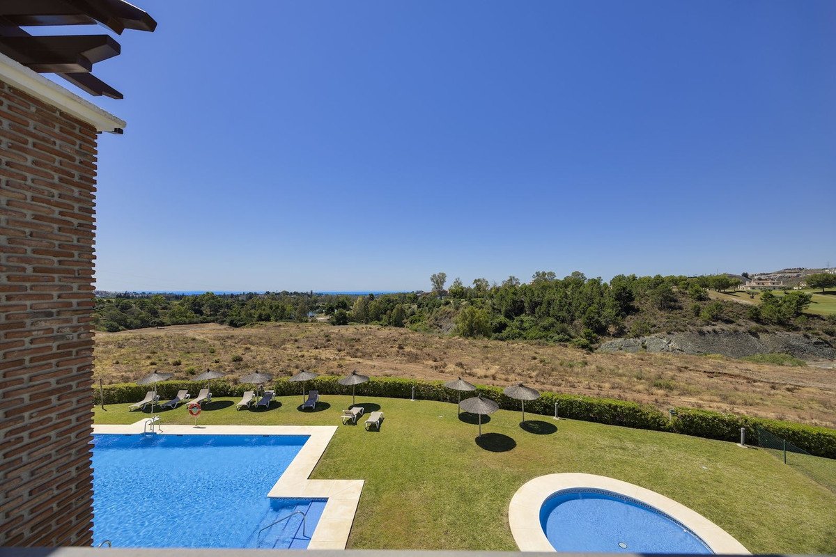 3 Bed Penthouse Duplex in Los Arqueros