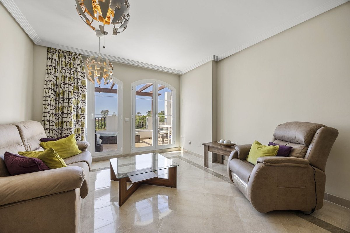 3 Bed Penthouse Duplex in Los Arqueros