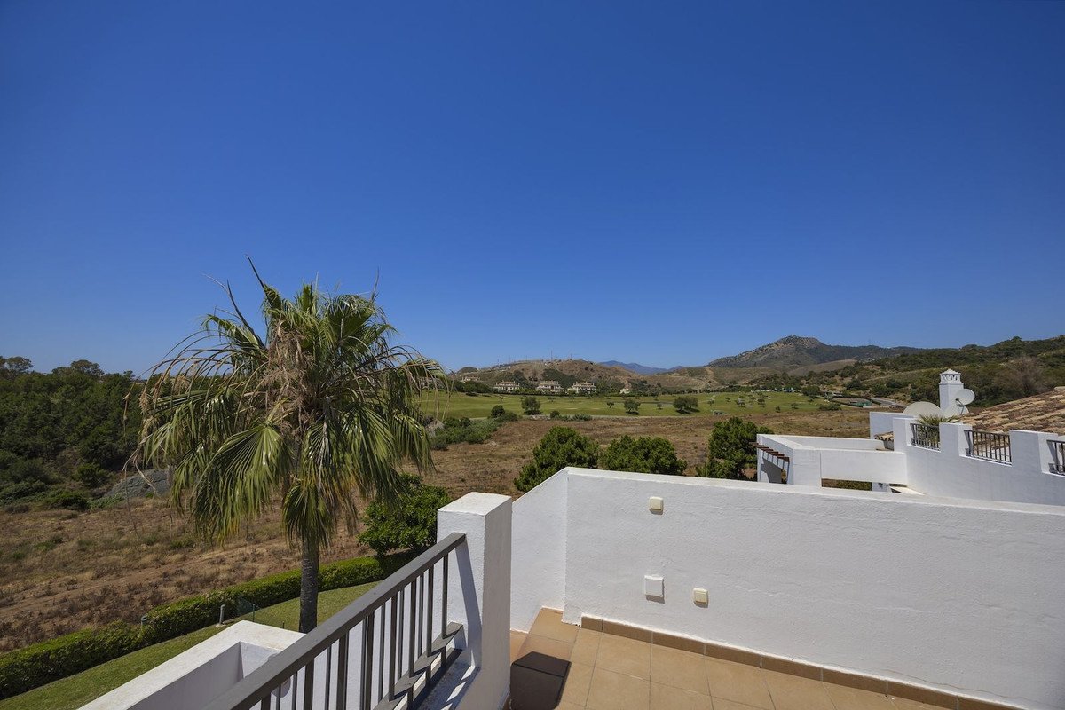3 Bed Penthouse Duplex in Los Arqueros