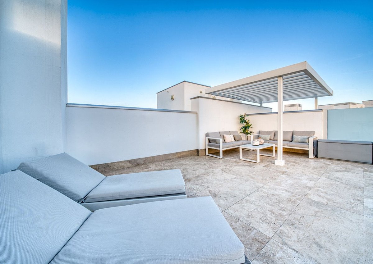 2 Bed Penthouse in Estepona