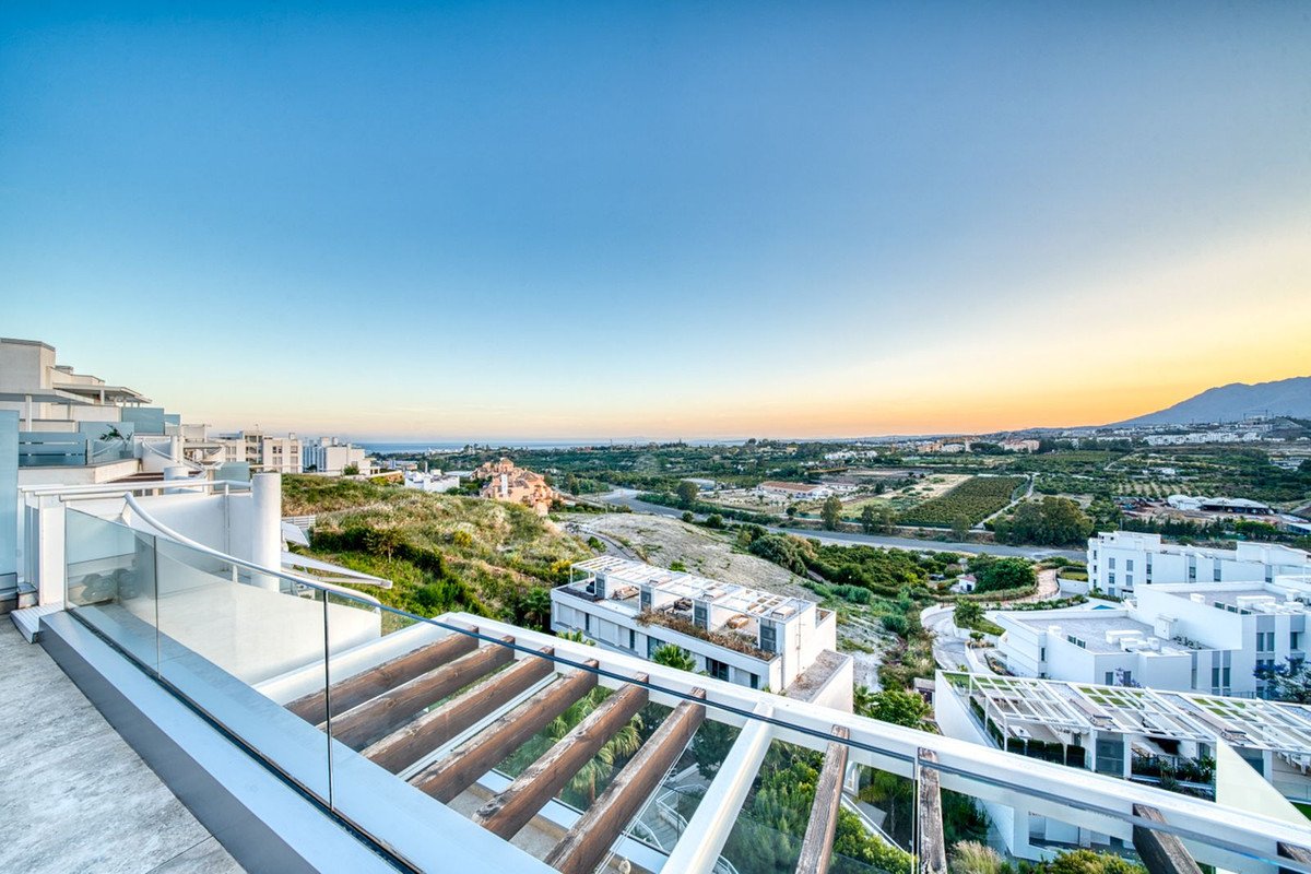 2 Bed Penthouse in Estepona