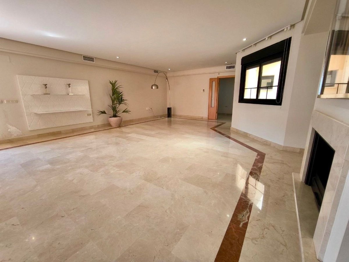 2 Bed Penthouse in Puerto Banús