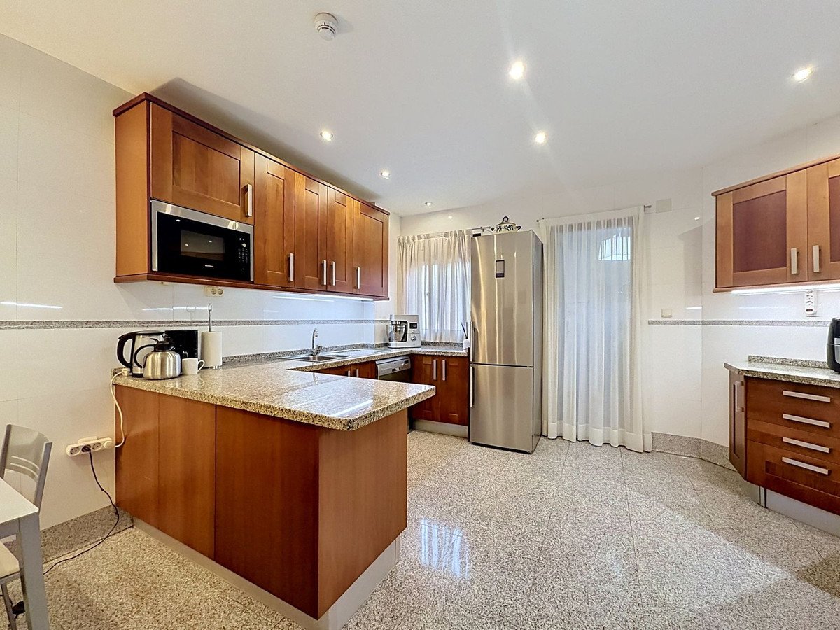 4 Bed Ground Floor Apartment in Costalita
