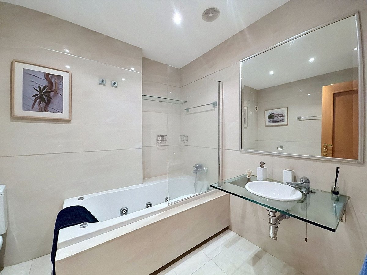 4 Bed Ground Floor Apartment in Costalita