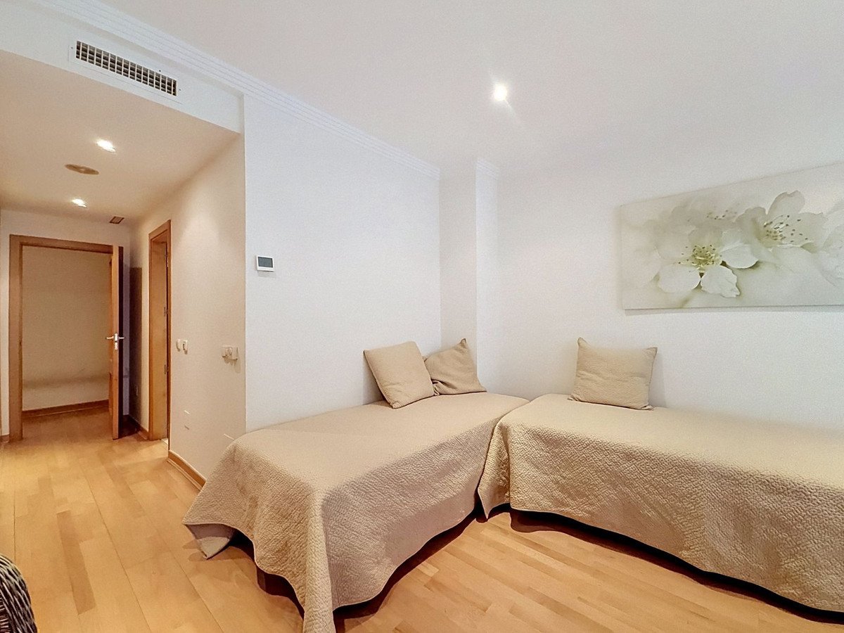 4 Bed Ground Floor Apartment in Costalita