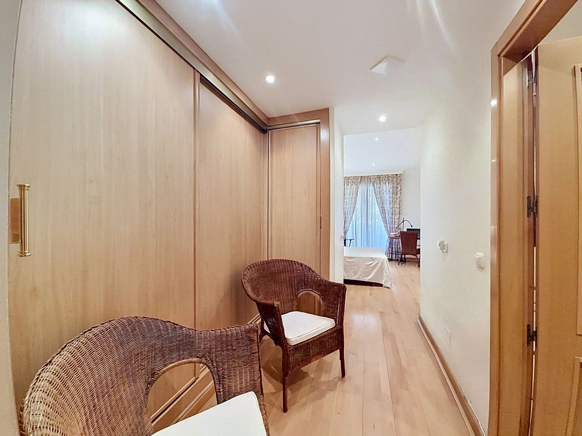 4 Bed Ground Floor Apartment in Costalita