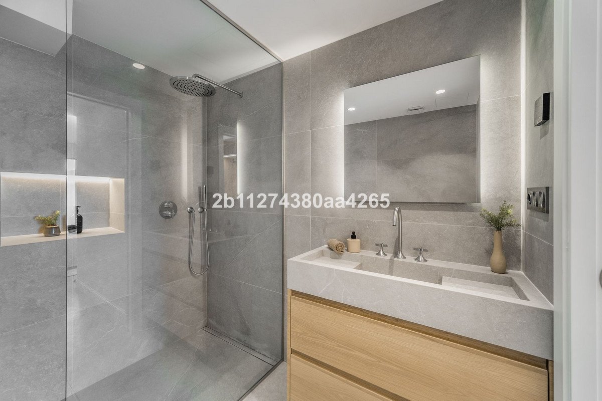 3 Bed Penthouse Duplex in Marbella