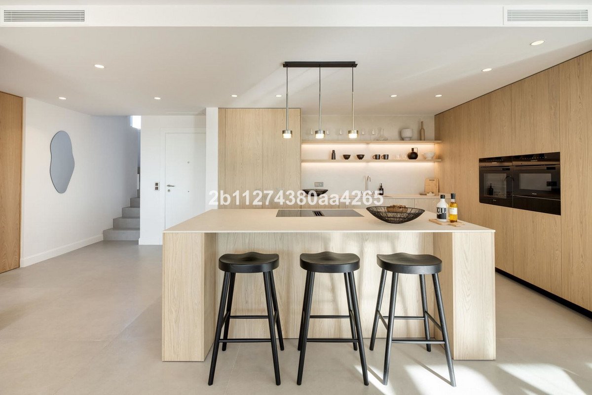 3 Bed Penthouse Duplex in Marbella
