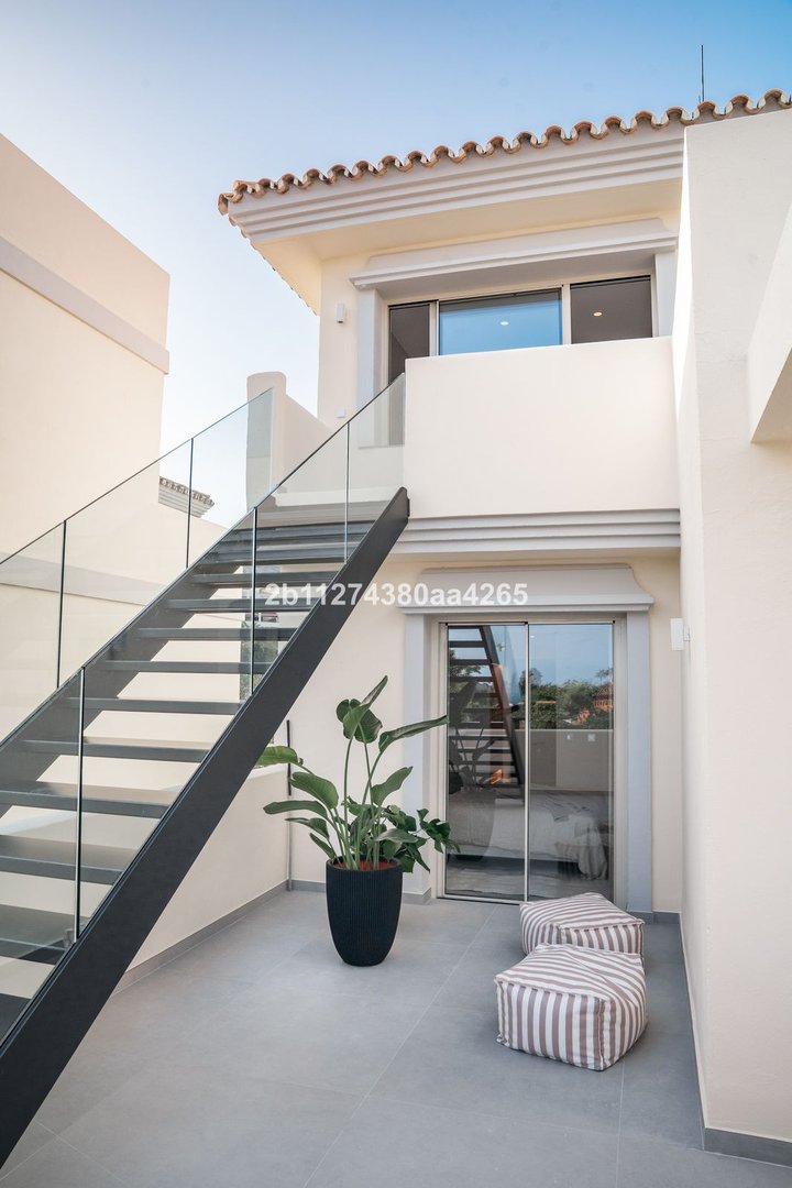 3 Bed Penthouse Duplex in Marbella