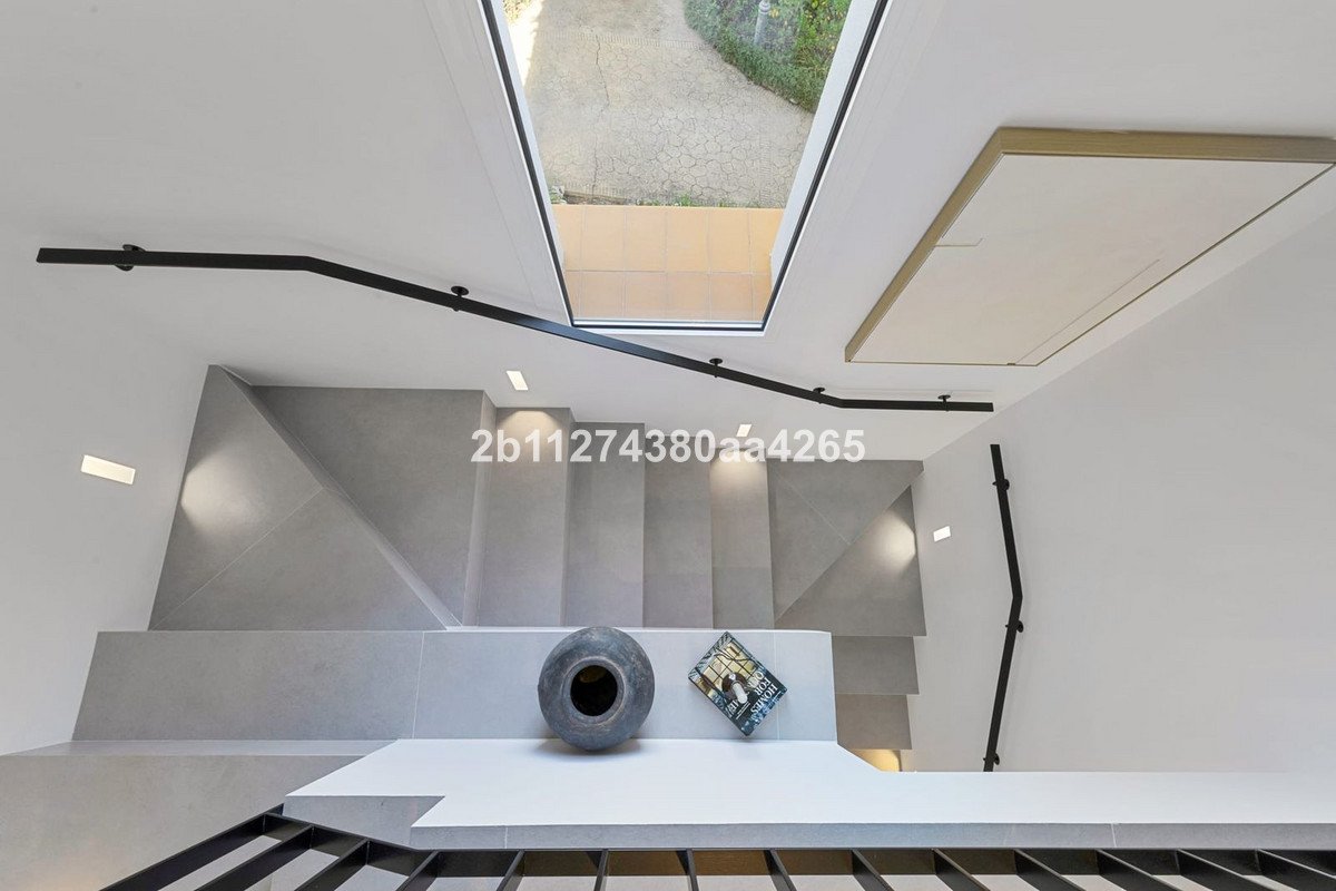 3 Bed Penthouse Duplex in Marbella