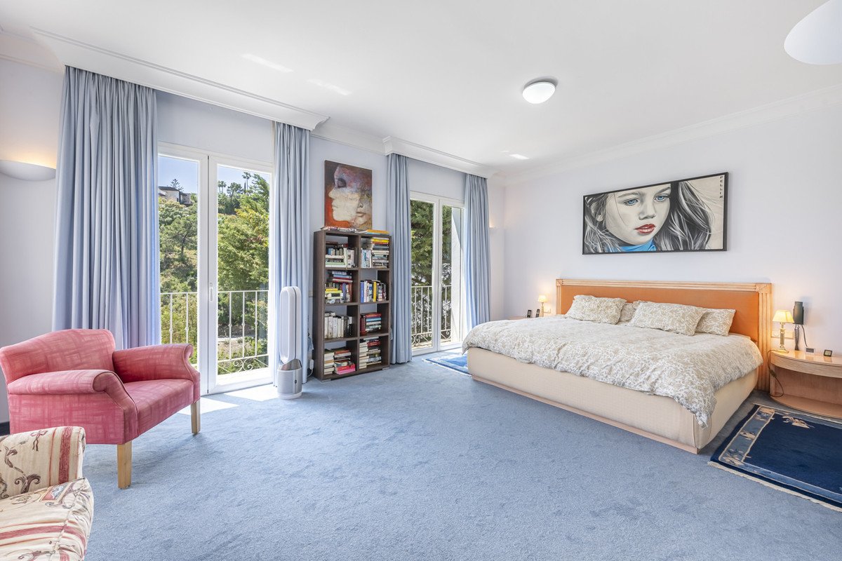 6 Bed Detached Villa in Benahavís