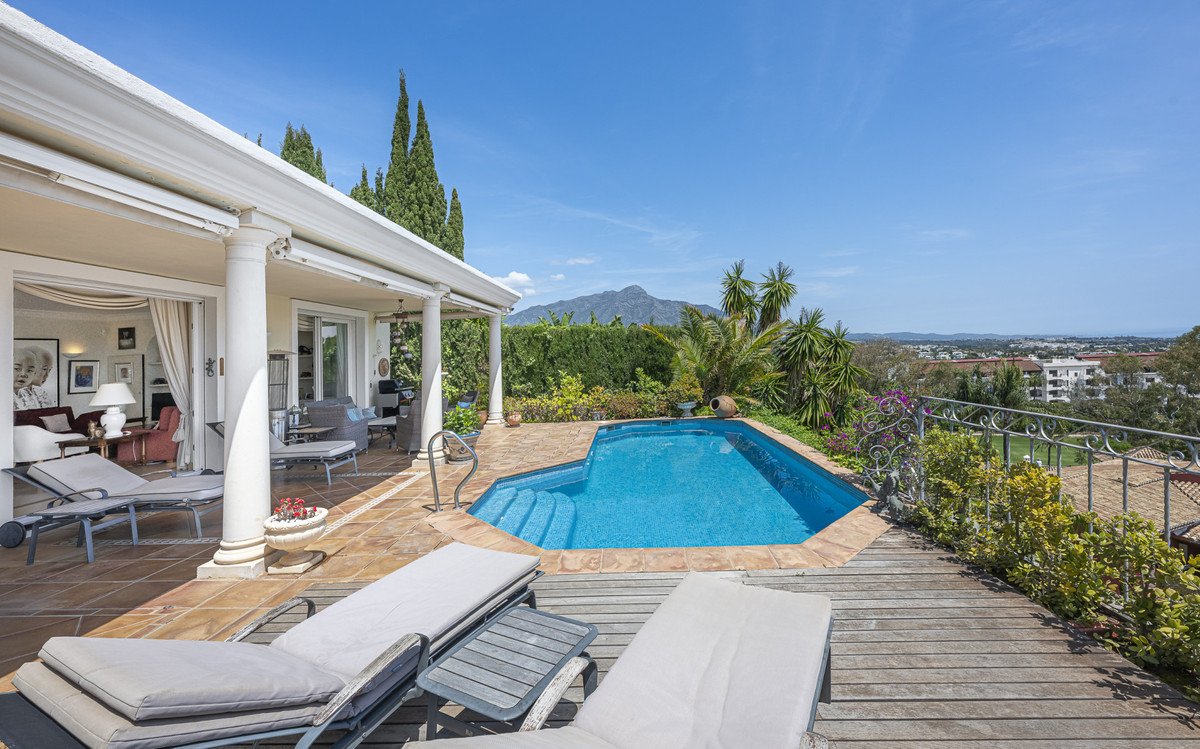 6 Bed Detached Villa in Benahavís