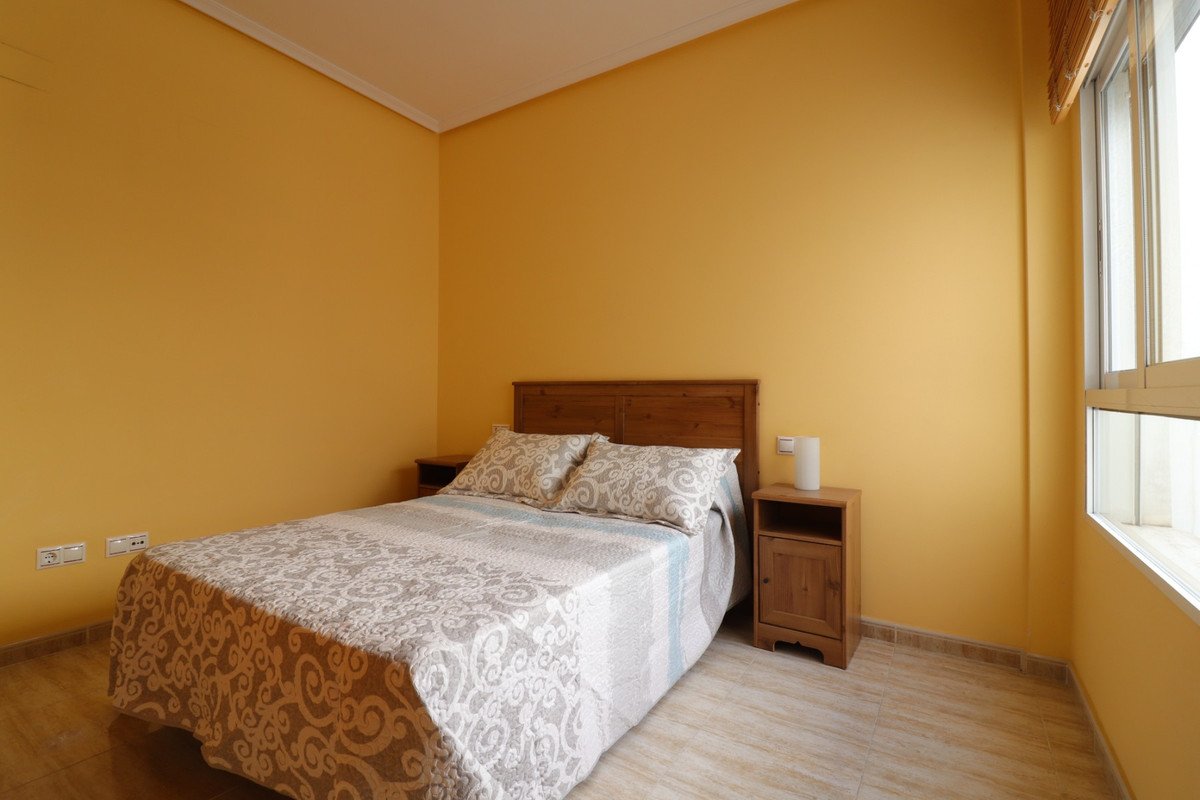 2 Bed Middle Floor Apartment in Almoradi