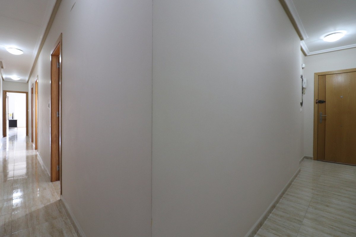 2 Bed Middle Floor Apartment in Almoradi