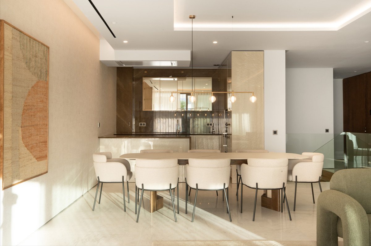 4 Bed Ground Floor Apartment in The Golden Mile