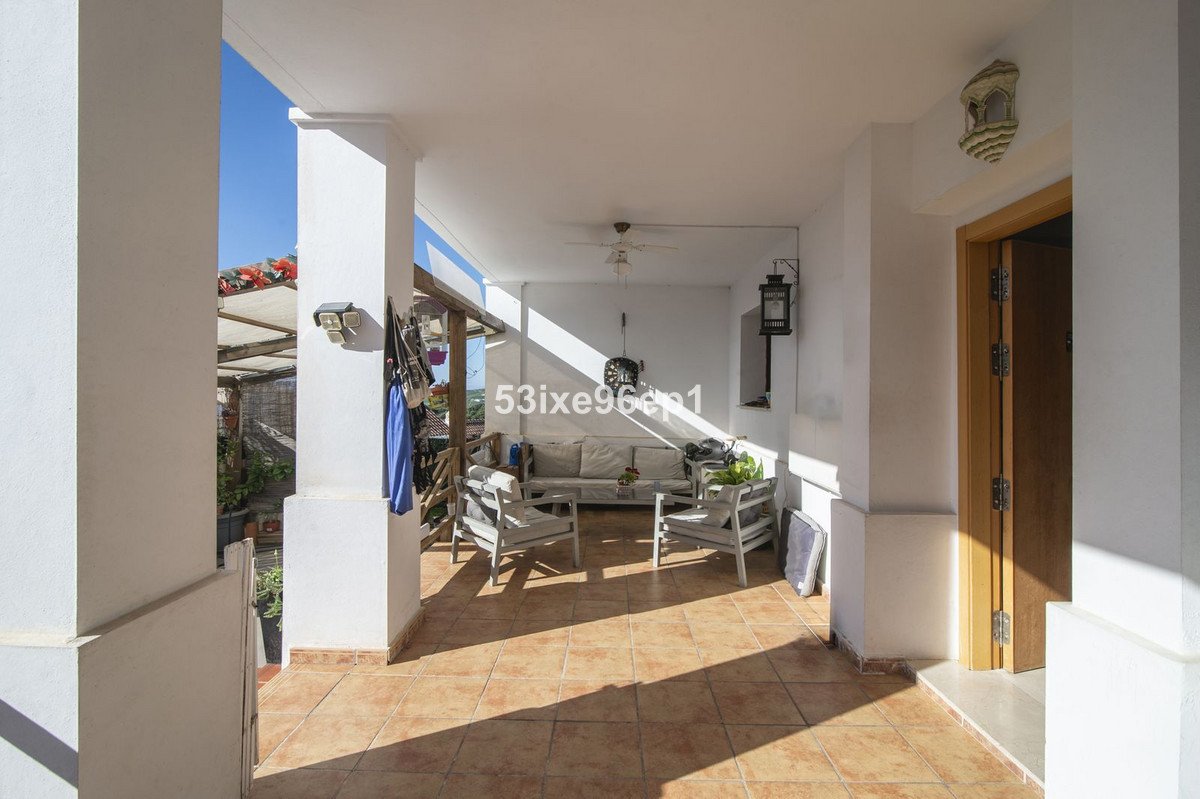 2 Bed Townhouse in Doña Julia