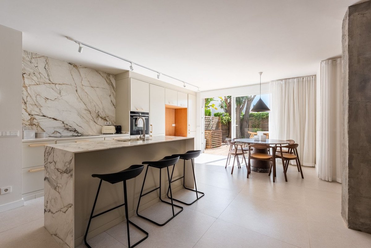 3 Bed Ground Floor Apartment in Nueva Andalucía