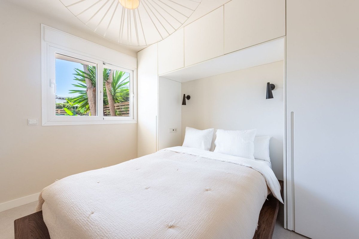 3 Bed Ground Floor Apartment in Nueva Andalucía