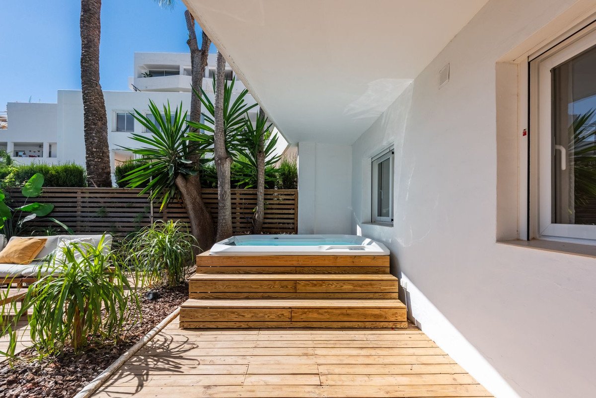 3 Bed Ground Floor Apartment in Nueva Andalucía