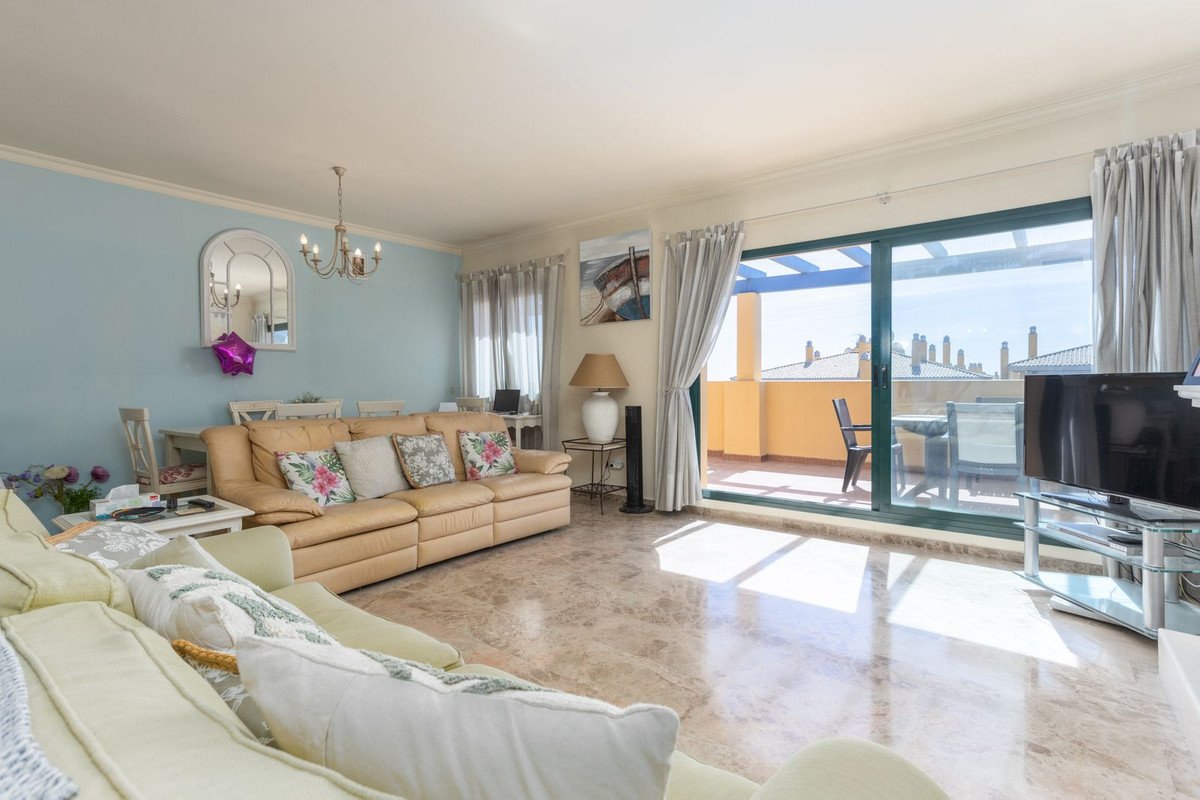 3 Bed Penthouse in San Pedro de Alcántara