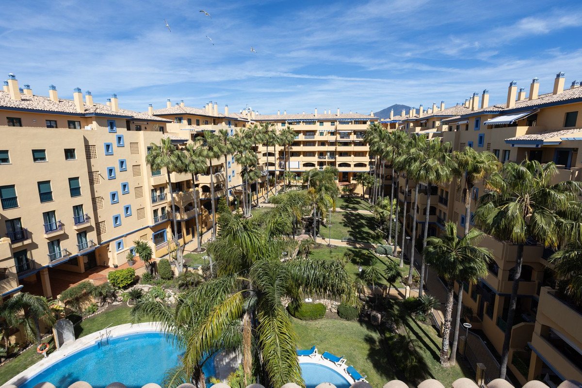 3 Bed Penthouse in San Pedro de Alcántara