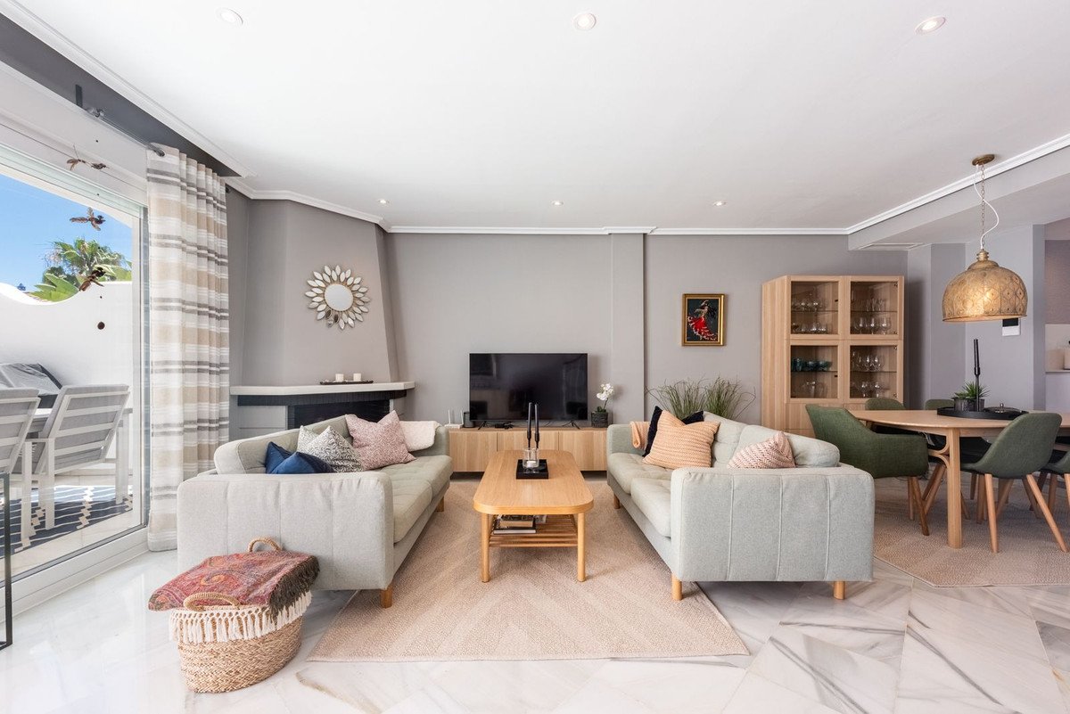 3 Bed Townhouse in The Golden Mile