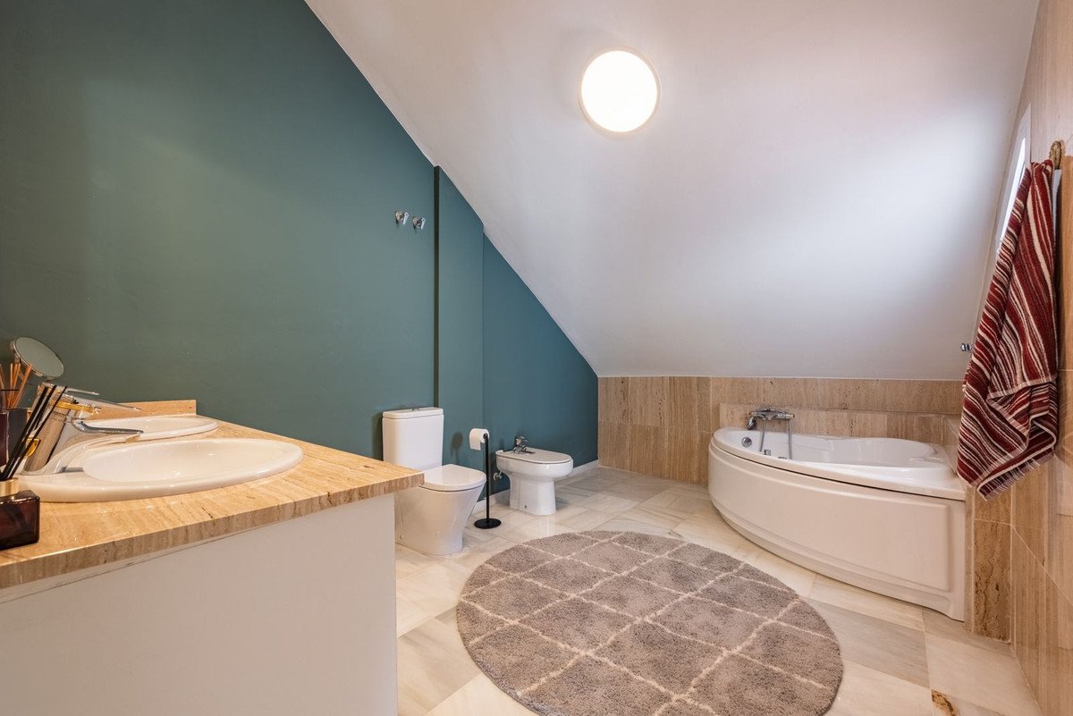 3 Bed Townhouse in The Golden Mile