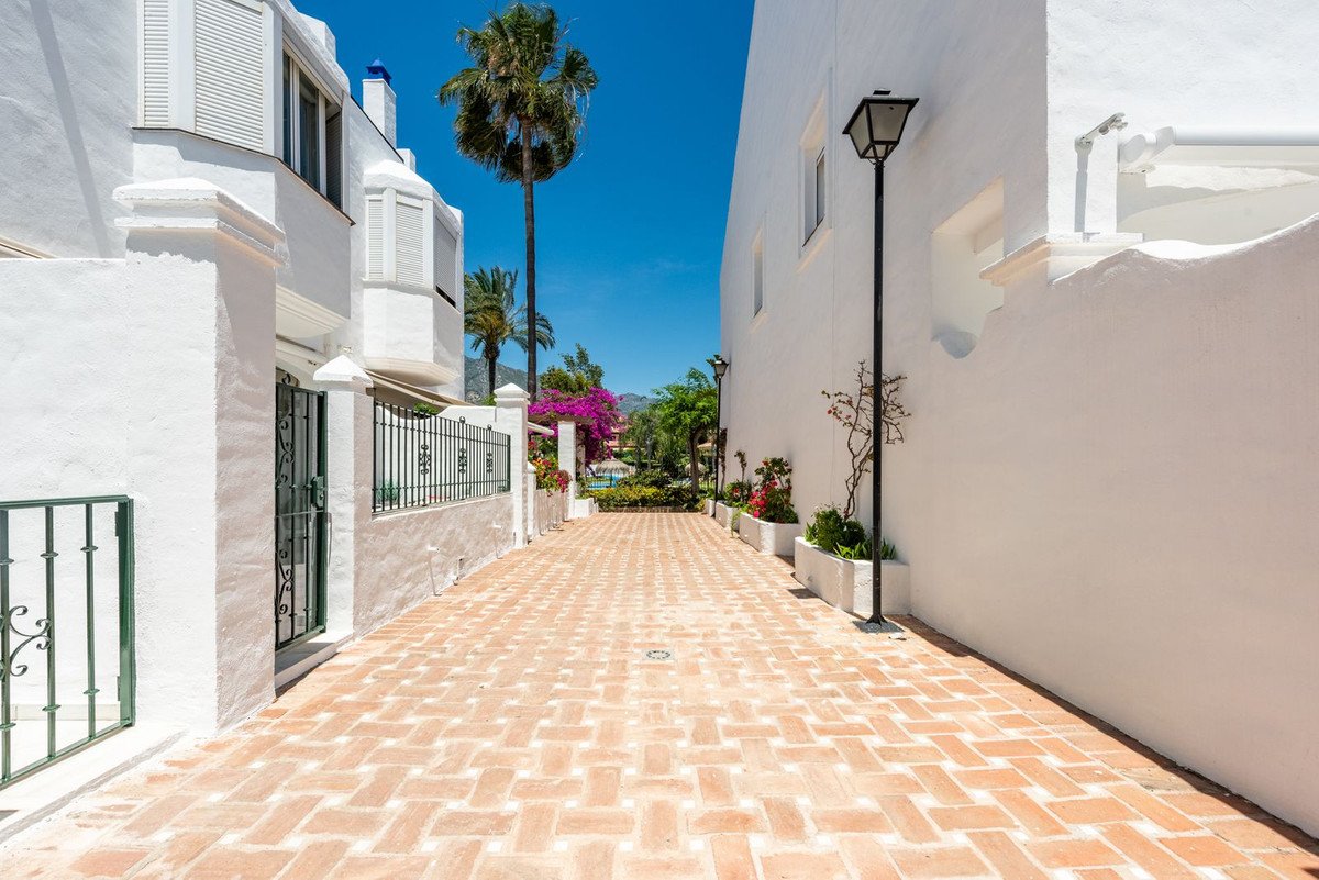3 Bed Townhouse in The Golden Mile