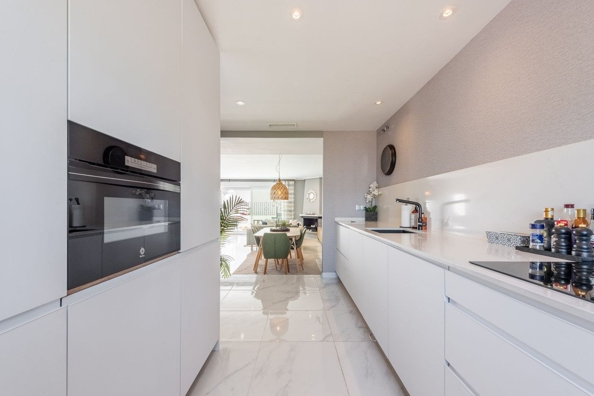 3 Bed Townhouse in The Golden Mile