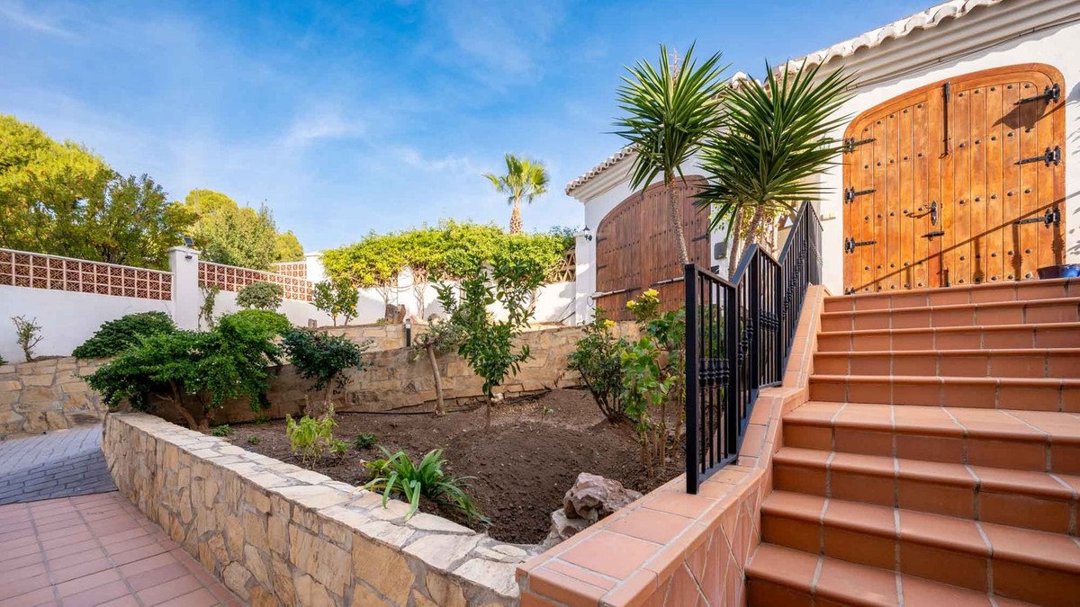 5 Bed Detached Villa in Frigiliana