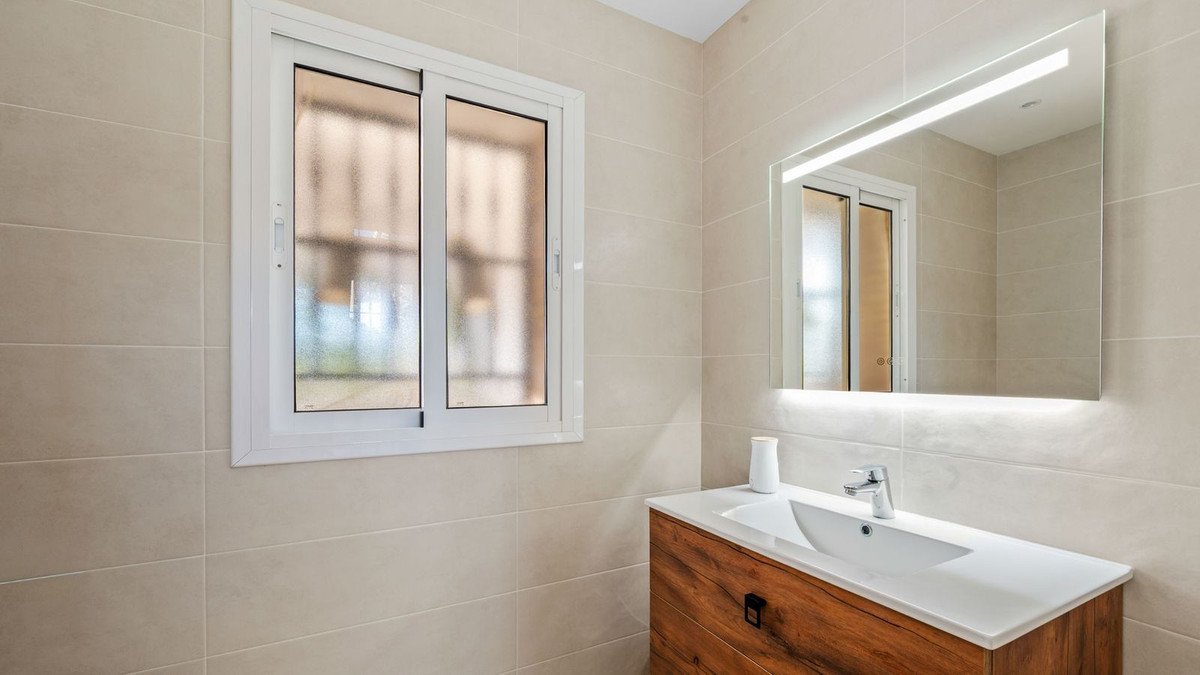 5 Bed Detached Villa in Frigiliana